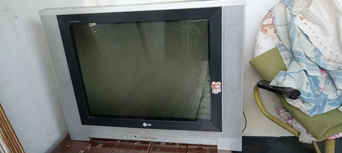 تلویزیون رنگی ال جی 29 اینچ|تلویزیون و پروژکتور|رشت, حومه رشت|دیوار