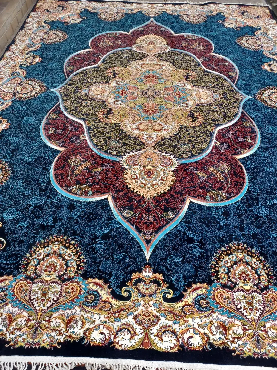 فروش فرش از ۴متری ۶متری ۹متری و۱۲متری|فرش|اردبیل, |دیوار