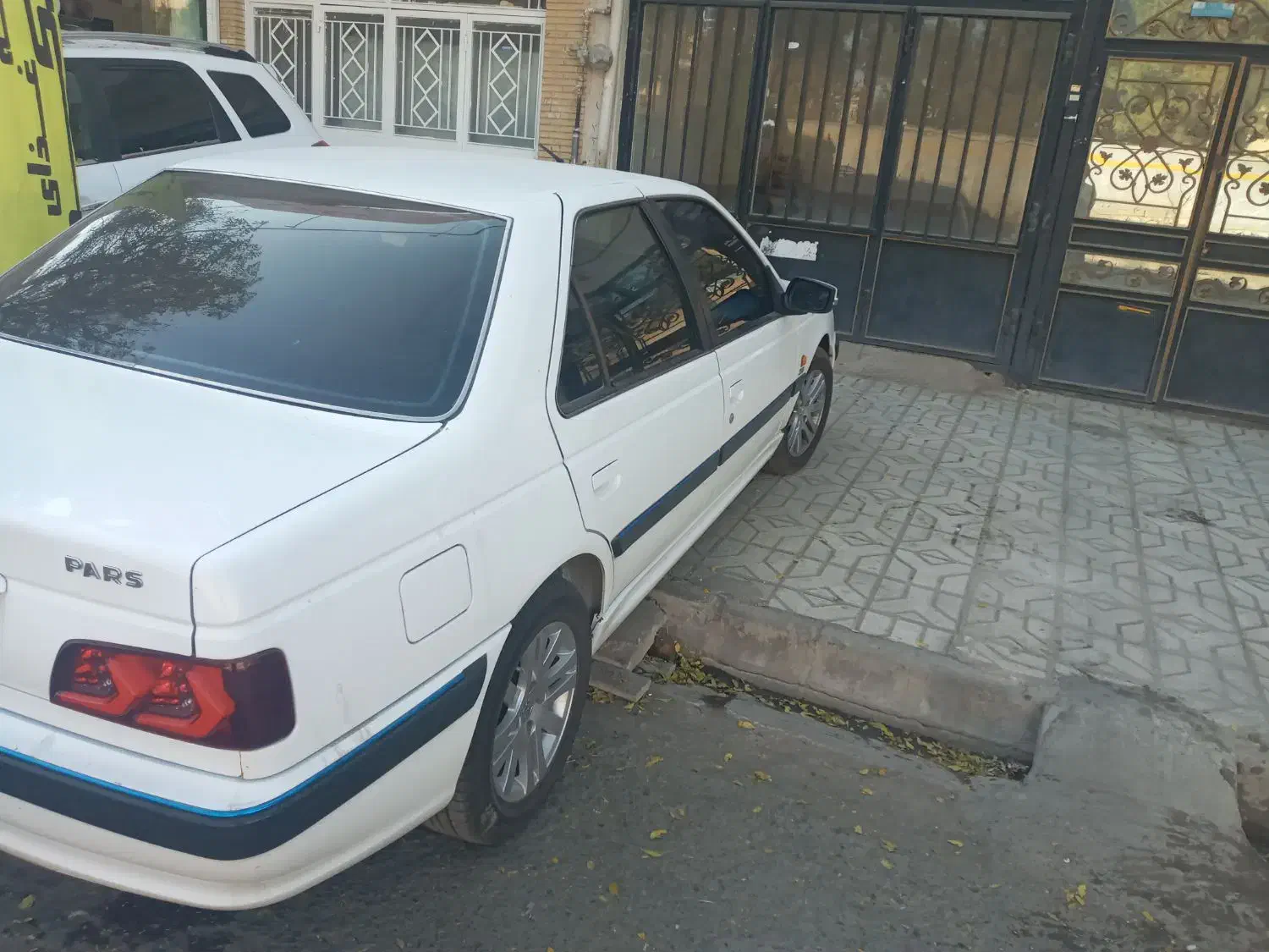 پژو پارس مدل ۹۰ کم کاروعالی برای مصرف کننده|خودرو سواری و وانت|سبزوار, هویزه|دیوار