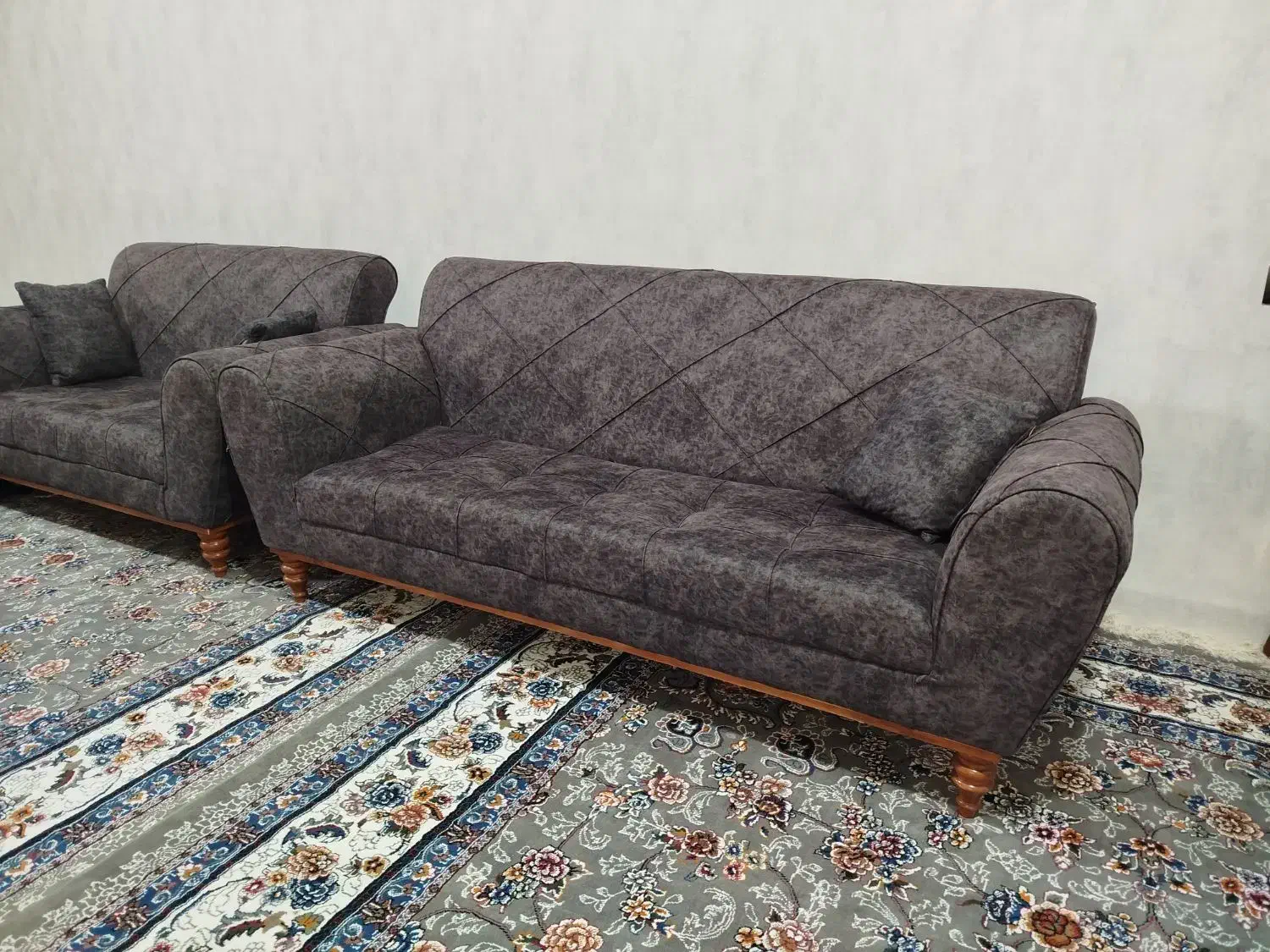 فروش فوری یک دست مبل|مبلمان خانگی و میز عسلی|بم, |دیوار