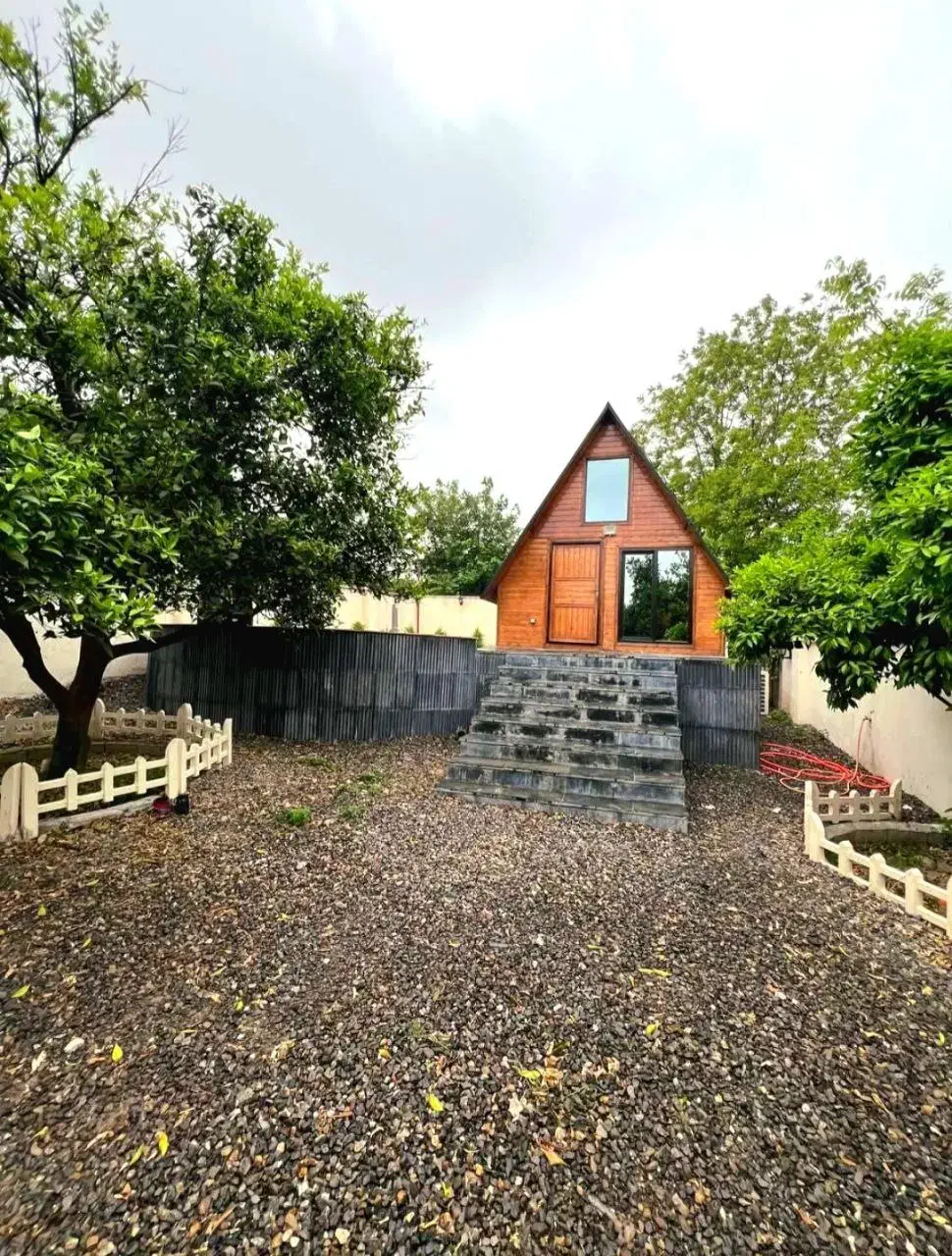 زمین با کلبه سوئیسی ویوی ناب جنگل|فروش خانه و ویلا|ایزدشهر, |دیوار