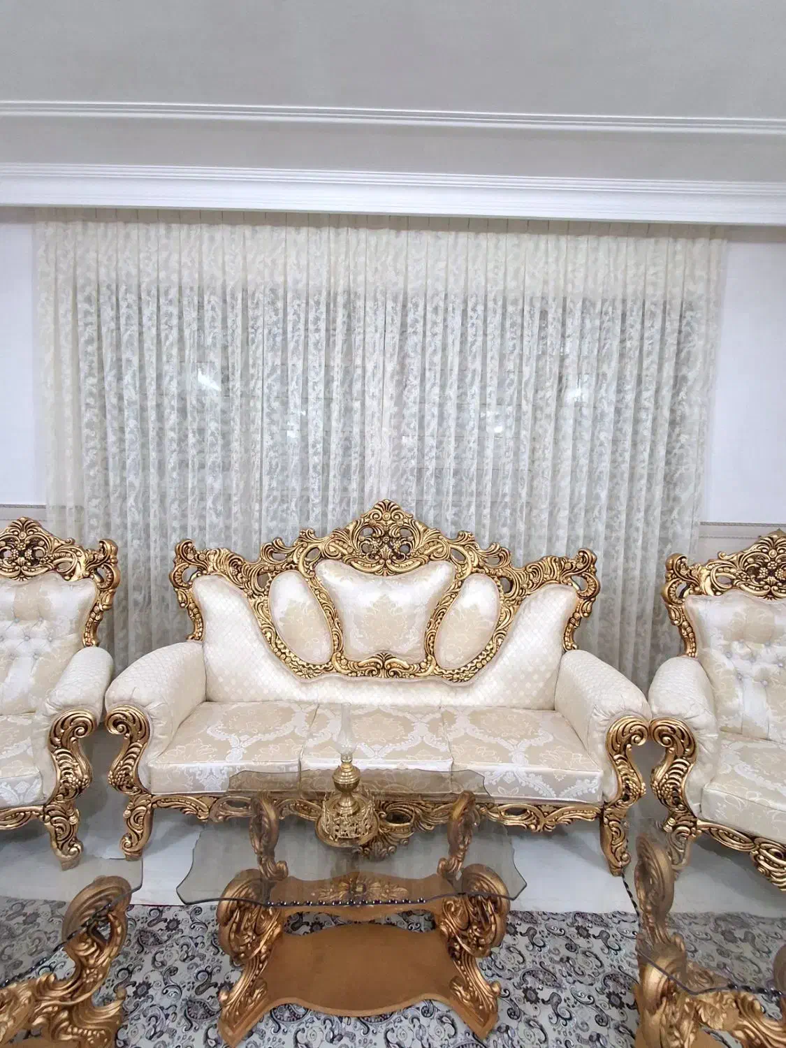 مبل سلطنتی استیل نو نو ورق طلا|مبلمان خانگی و میز عسلی|بروجرد, |دیوار