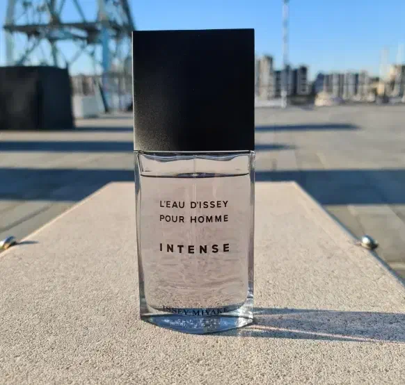 عطر ادکلن ایسی میاکه پورهوم اینتنس|آرایشی، بهداشتی، درمانی|شیراز, رکن‌آباد|دیوار