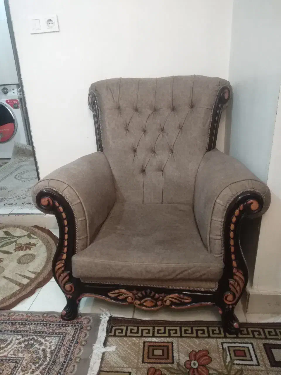 فروش مبل ۷نفره سالم|مبلمان خانگی و میز عسلی|ری, تقی آباد|دیوار