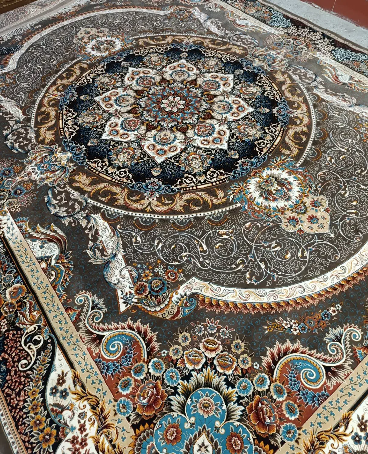 فرش12متری ابریشمی در حد آک|فرش|اهواز, بیست متری شهرداری|دیوار