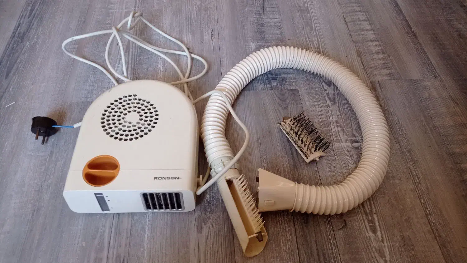 سشوار حرارتی|آرایشی، بهداشتی، درمانی|صدرا-فارس, فاز ۱|دیوار