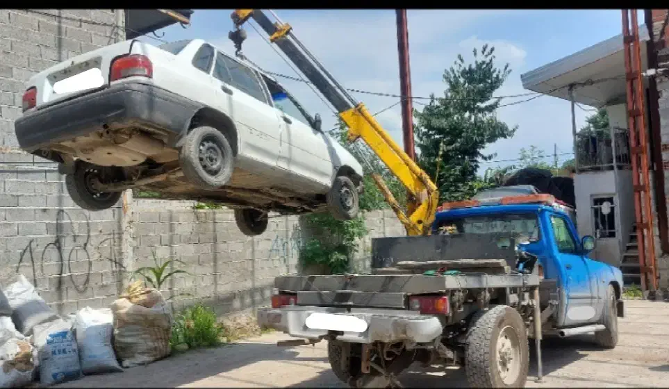 امداد خودرو یدک کش و جرثقیل نیسان|خدمات حمل و نقل|ساری, |دیوار