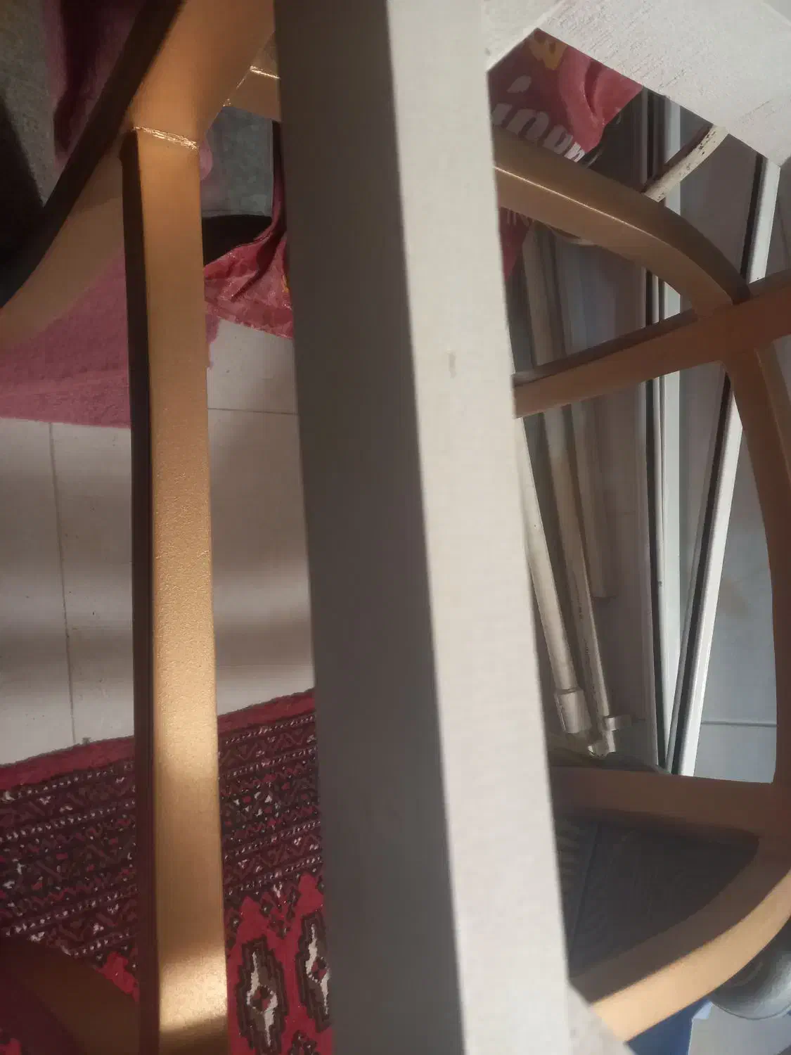 صندلی سالم رنگ آمیزی شده تر تمیز فقط نشیمن نداره|صندلی و نیمکت|نظرآباد, نظرآباد|دیوار