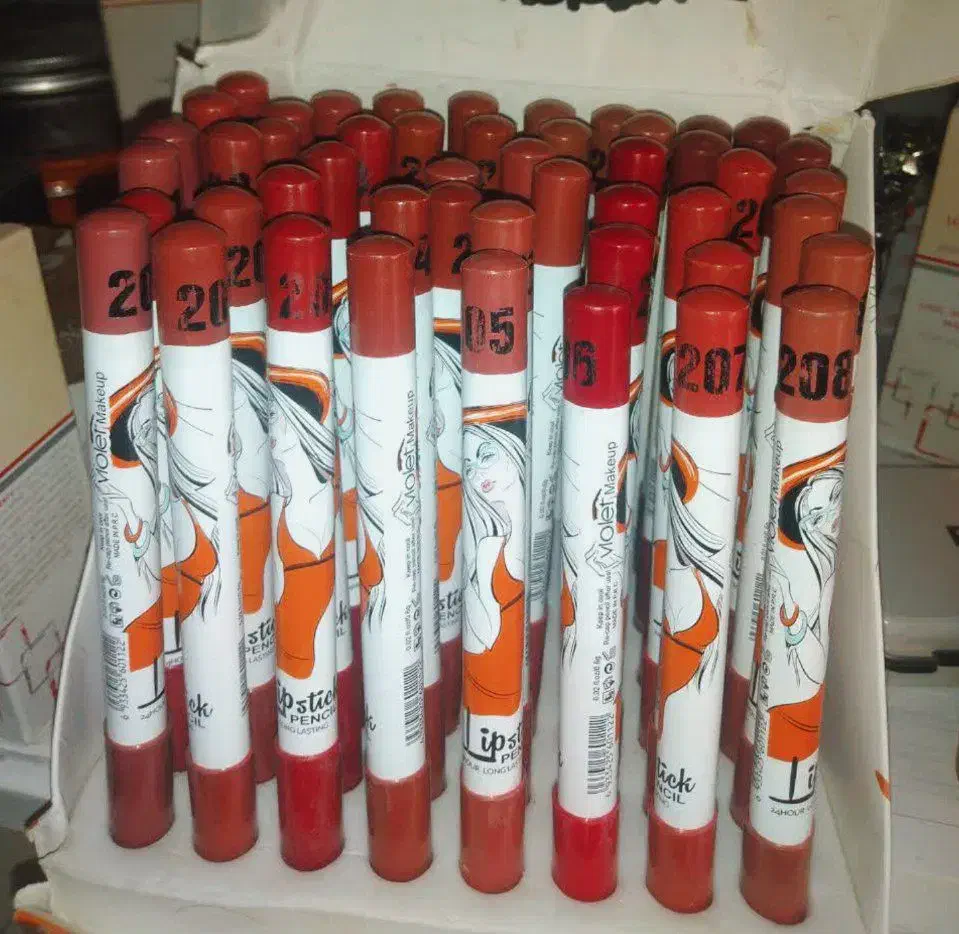 انواع وسایل ارایش به علت جمع آوری مغازه در کمیجان|آرایشی، بهداشتی، درمانی|کمیجان, |دیوار