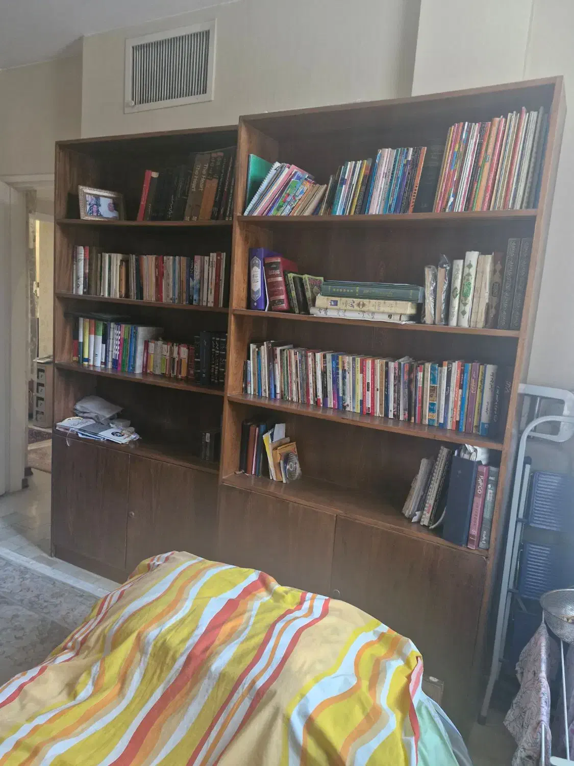 کتابخانه چوب گردو یک جفت|کتابخانه، شلف، قفسه‌های دیواری|تهران, قلهک|دیوار