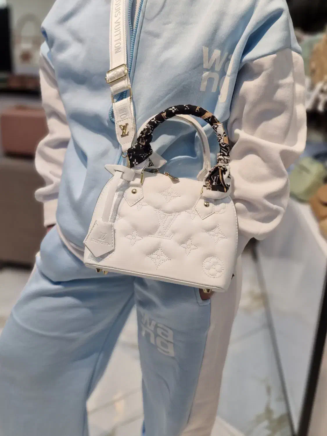 کیف دخترانه ال وی|کیف، کفش، کمربند|تهران, تهرانپارس جنوبی|دیوار