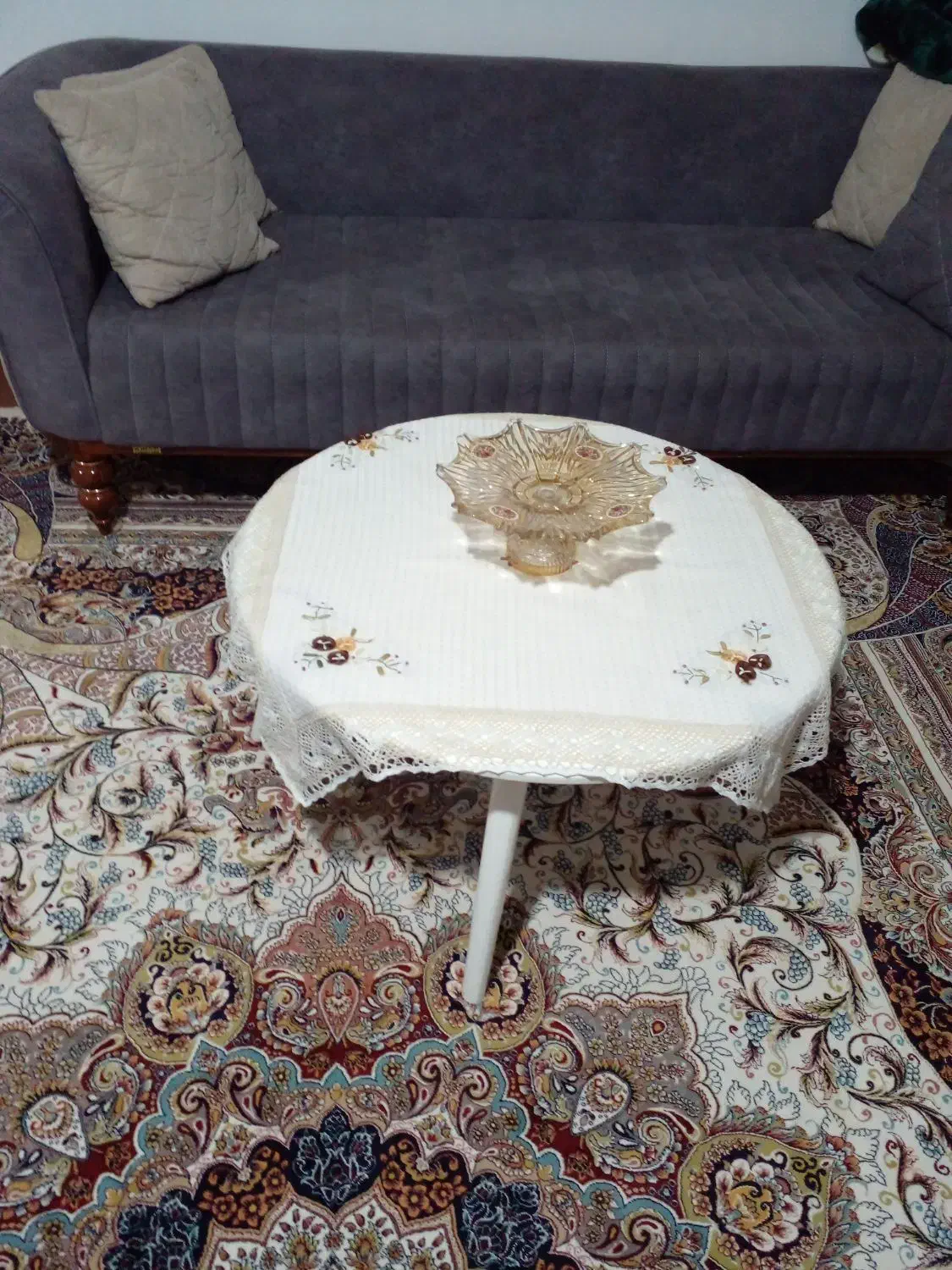 جلو مبلی سالم تمیز شیک|مبلمان خانگی و میز عسلی|کلاله, |دیوار