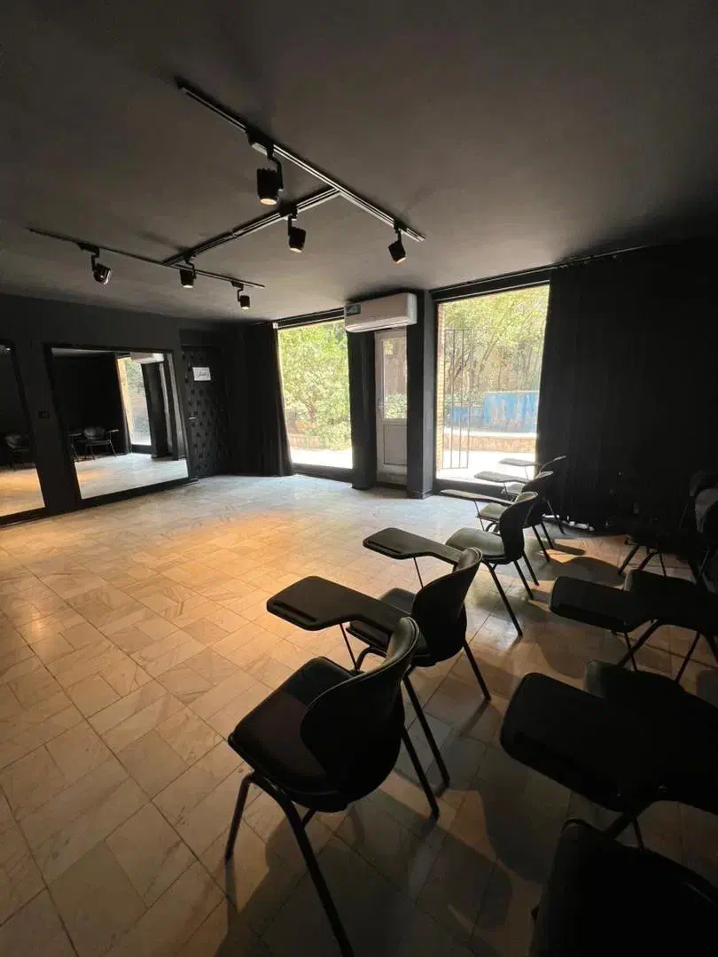 اجاره پلاتو|اجارهٔ کوتاهمدت دفتر کار و فضای آموزشی|تهران, شیراز|دیوار