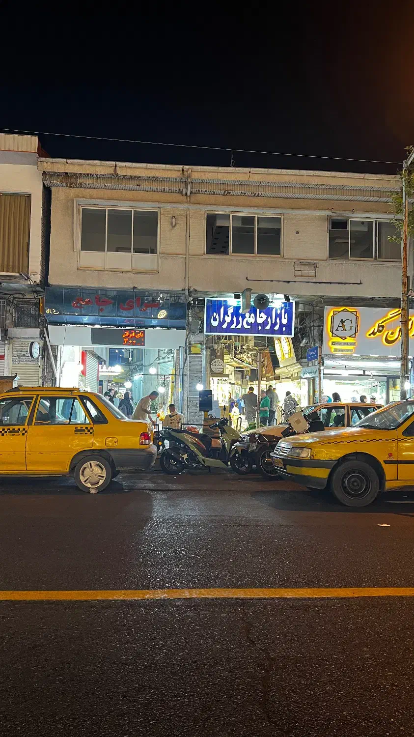 اجاره مغازه بزرگ خیابان شریعتی بازار ۲طبقه۱۴۰متری|اجارهٔ مغازه و غرفه|رشت, بازار|دیوار