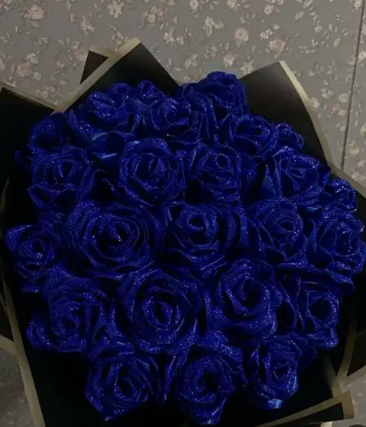 رز روبانی .در رنگبندی های مختلط|گل مصنوعی|بناب, |دیوار