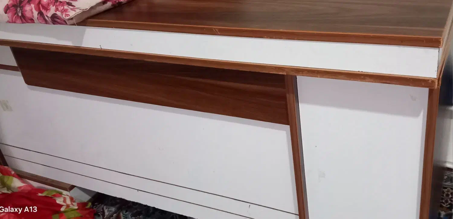 صندلی ومیز|دفتر کار|گرگان, |دیوار