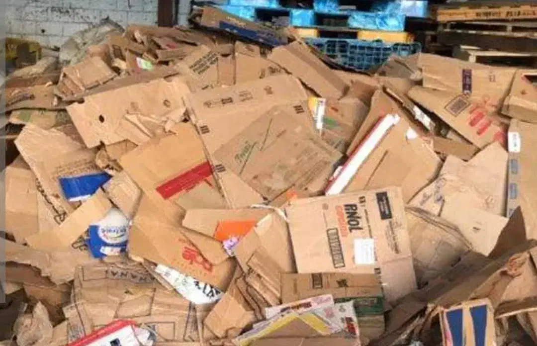 کارتن ضایعات و انواع ضایعات|عمده‌فروشی|شیراز, گچی|دیوار