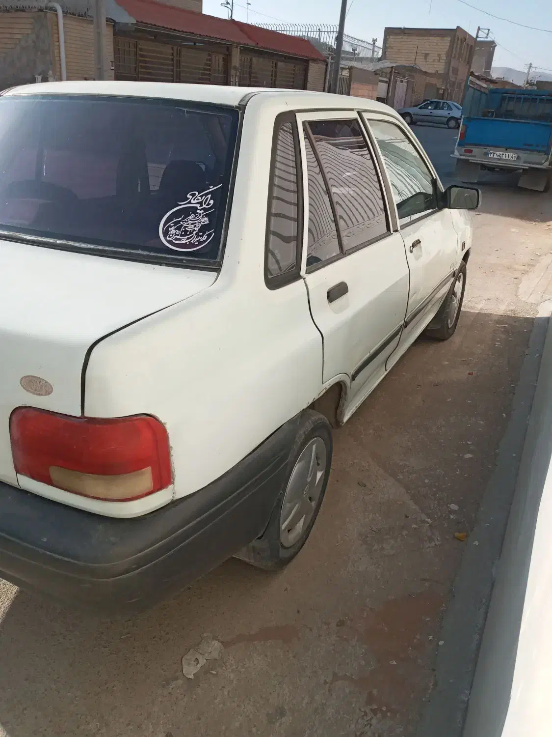 پراید ۸۱خانگی،دو لکه رنگ .شاسی سالم|خودرو سواری و وانت|بروجن, |دیوار