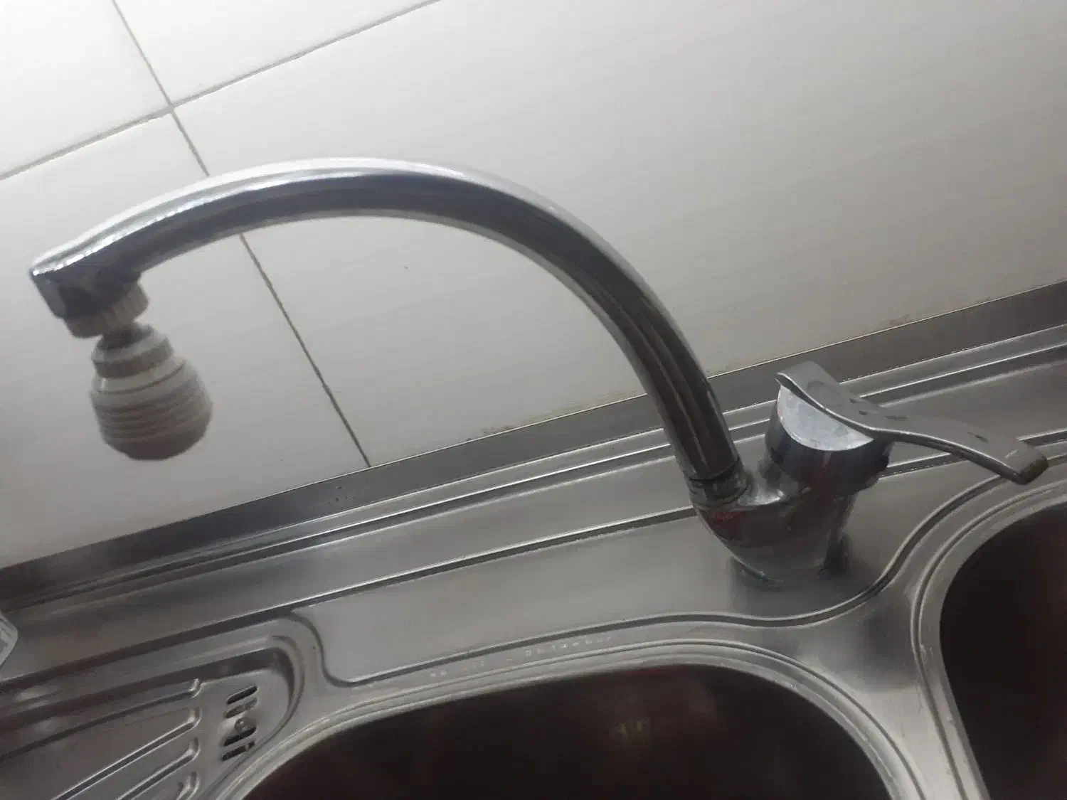 شیرآلات|آب‌چکان و نظم‌دهنده ظروف|برخوار, |دیوار