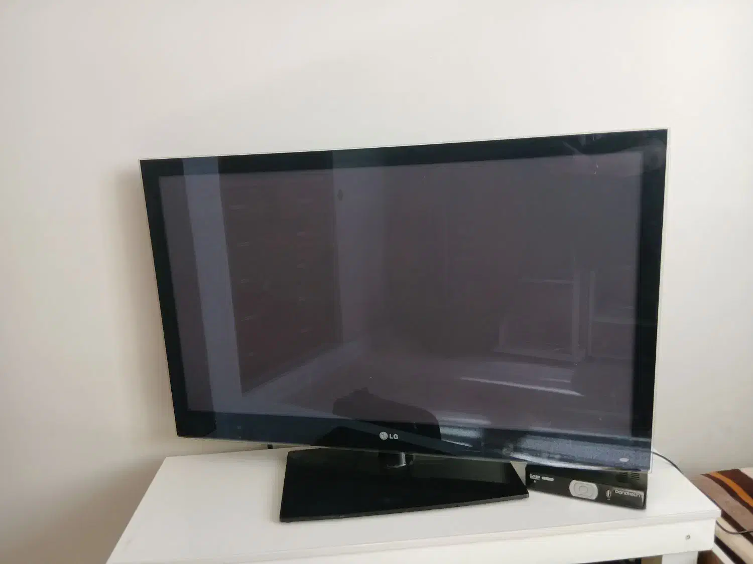 تلویزیون ۴۲ LG|تلویزیون و پروژکتور|اراک, |دیوار