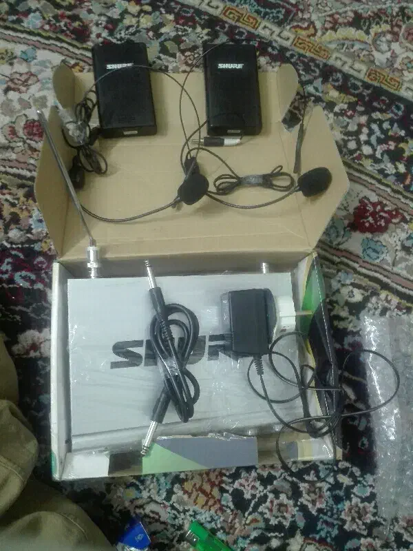 دستگاه بی سیم شور 500 فرانسوی و2عددمیکروفن یقه ایس|آلات موسیقی|مشهد, هفت تیر (نه دره)|دیوار
