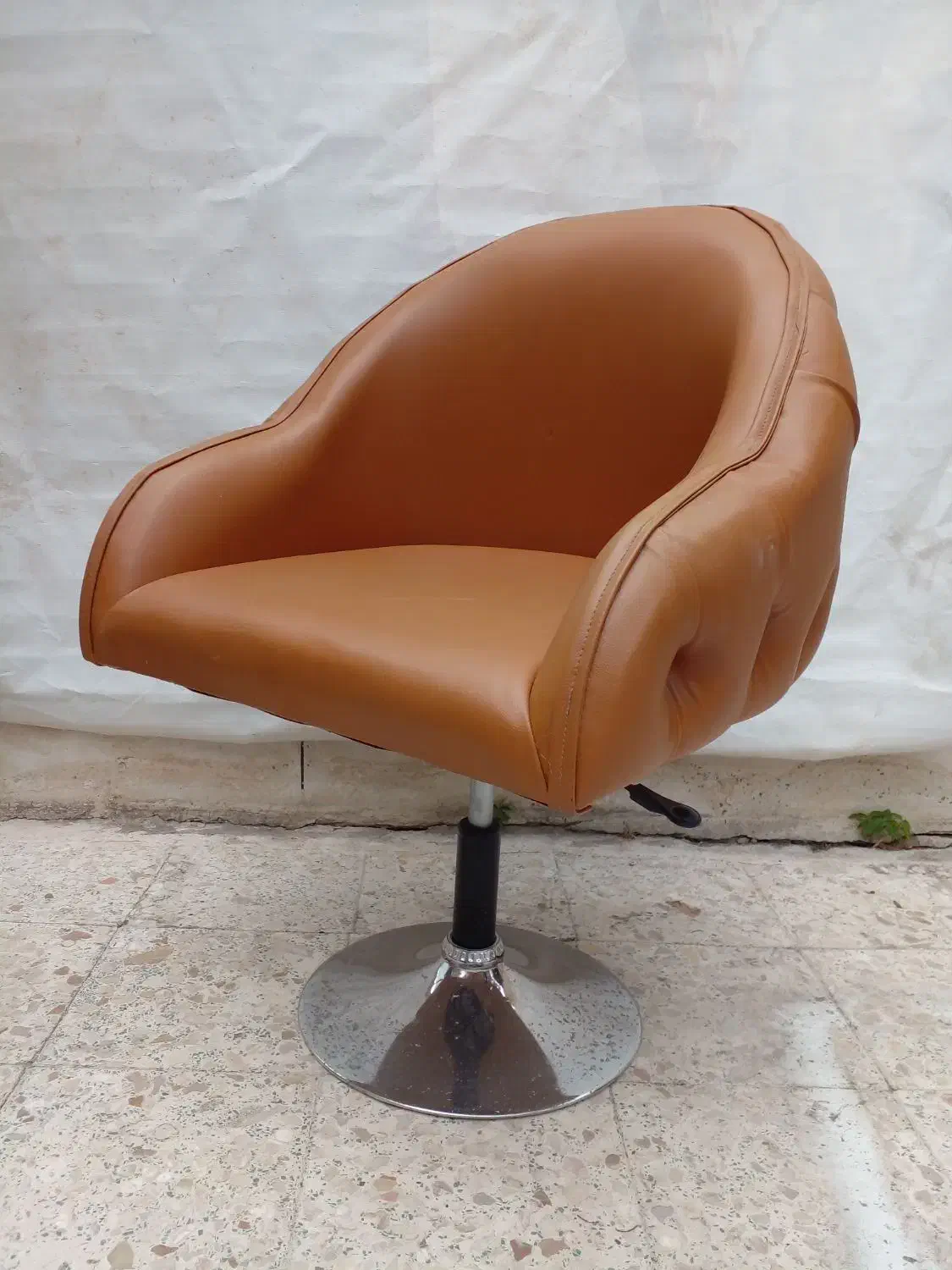 صندلی جکی چستر قهوه ای درحد نو|صندلی و نیمکت|خرم‌آباد (تنکابن), |دیوار