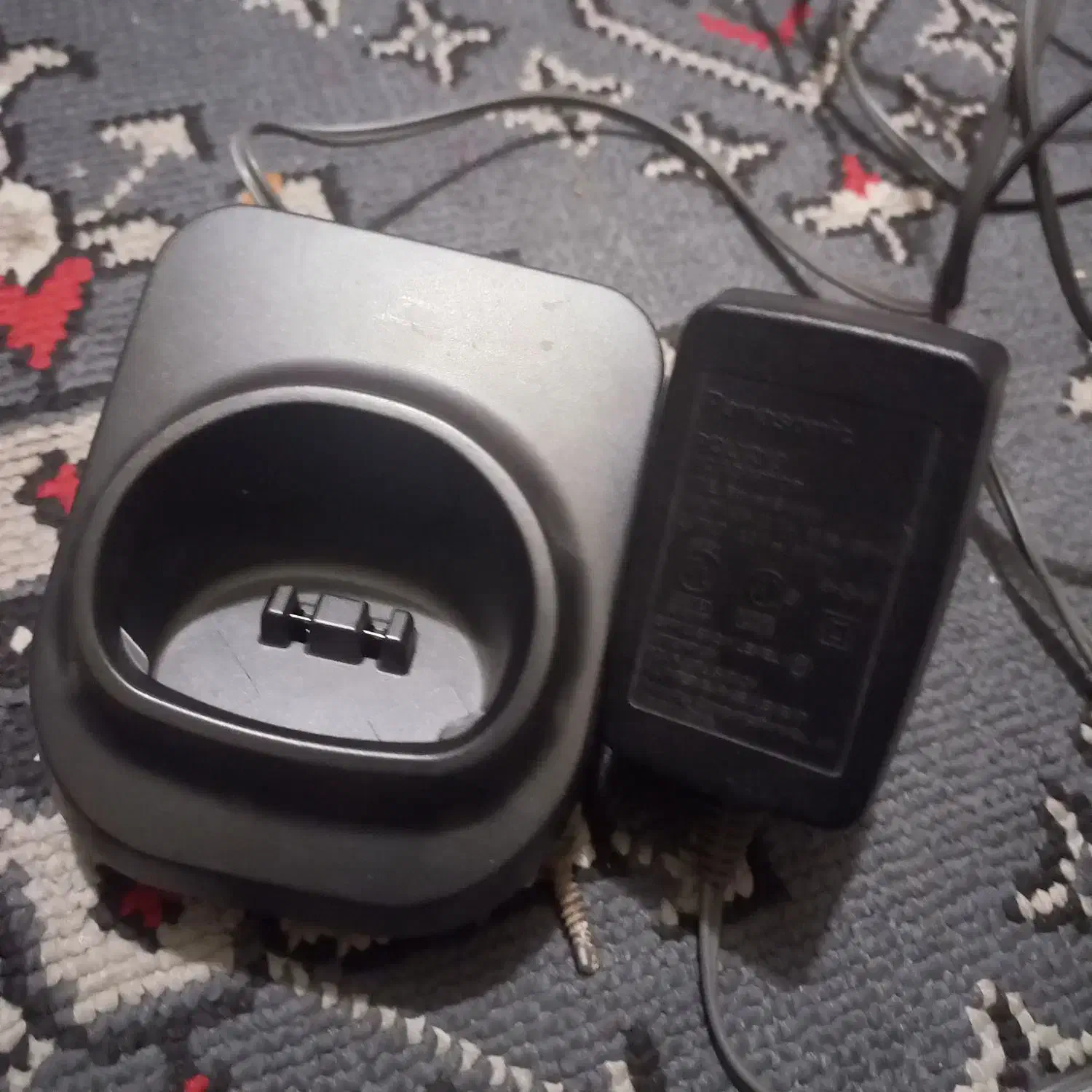 پایه شارژر گوشی تلفن بی سیم پاناسونیک|تلفن رومیزی|تهران, علم و صنعت|دیوار