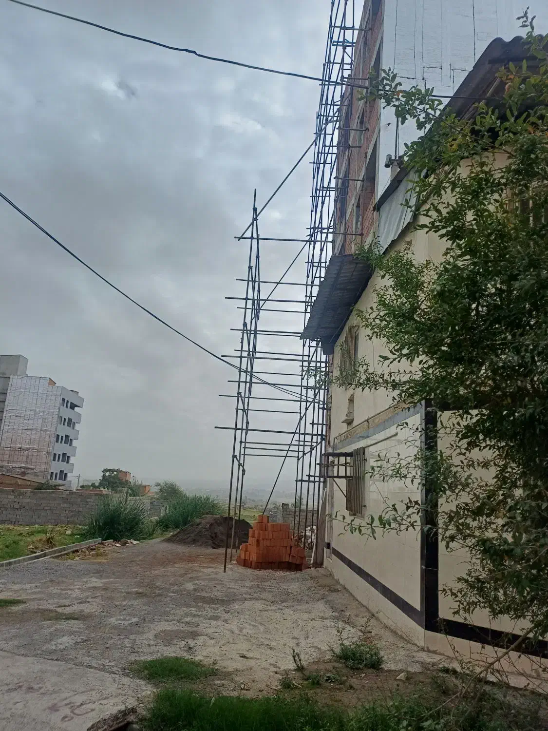 فروش زمین مسکونی داخل بافت مسکونی دوردیوار|فروش زمین و ملک کلنگی|گرگان, |دیوار