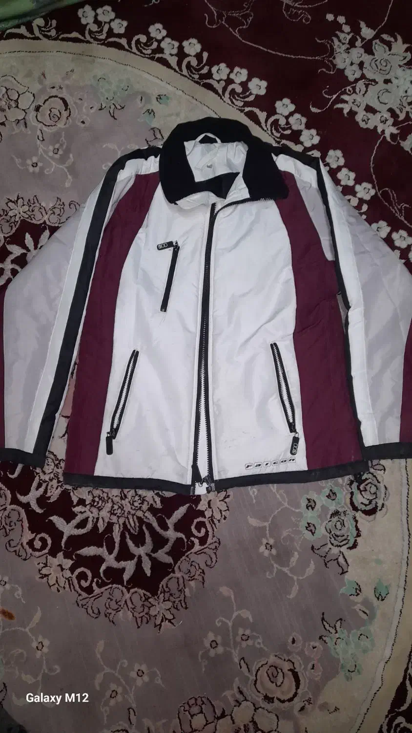 کاپشن در حدنو|لباس|مهاباد (آذربایجان غربی), |دیوار