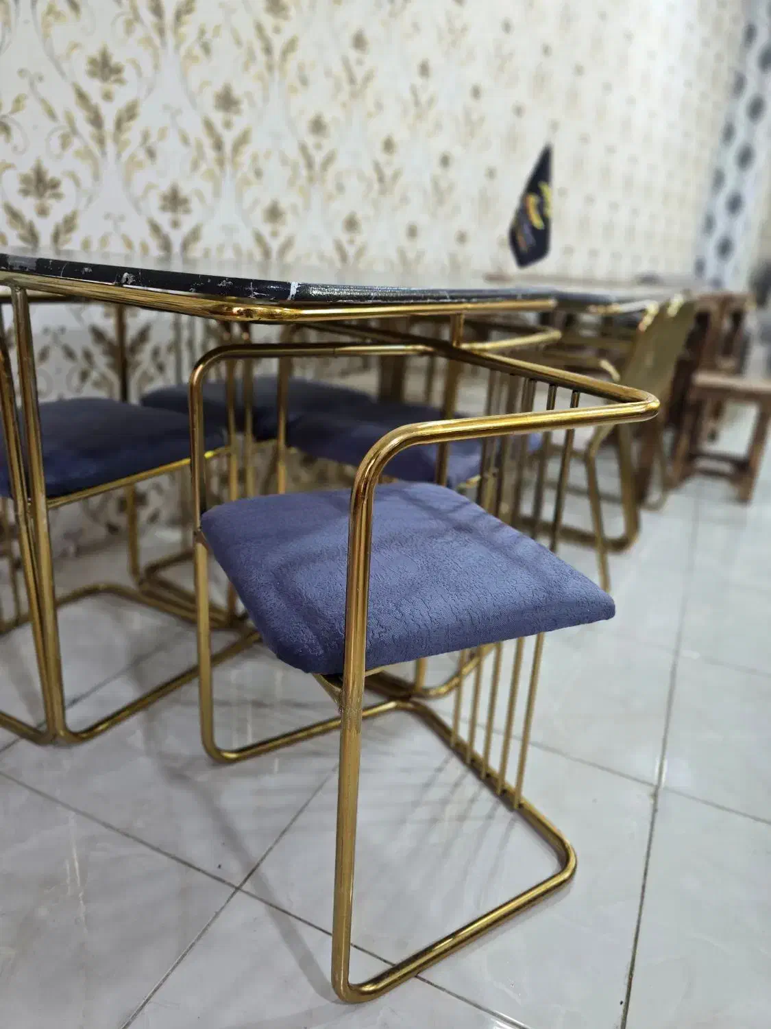 ست میز صندلی باغی ویلایی مجموعه زرکالا|میز و صندلی غذاخوری|یاسوج, |دیوار