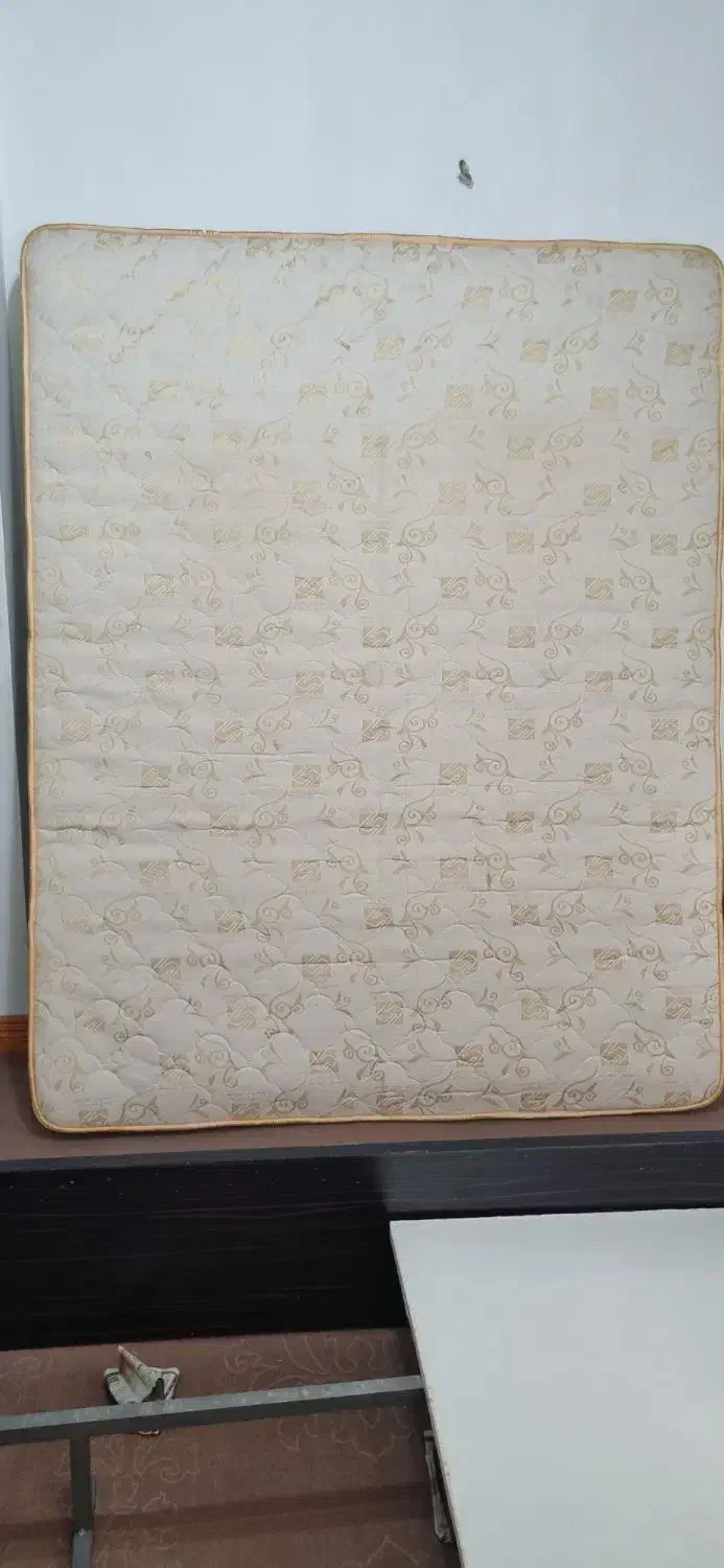 فروش فوری تخت و تشک دونفره|تخت و سرویس خواب|ایزدشهر, |دیوار