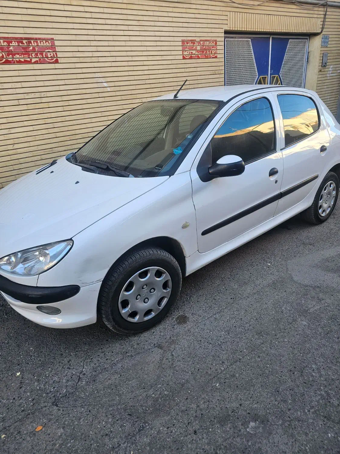 ماشین 206 پلمپ بدون رنگ|خودرو سواری و وانت|سبزوار, ابوریحان|دیوار