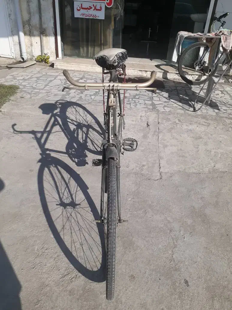 دوچرخه|دوچرخه، اسکیت، اسکوتر|بابل, |دیوار