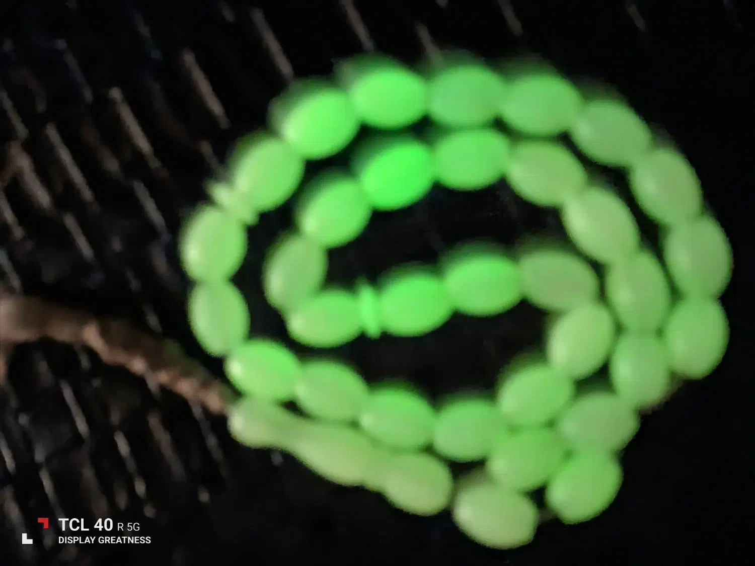 تسبیح سنگی قدیمی جاذب نور|کلکسیون اشیاء عتیقه|تبریز, |دیوار