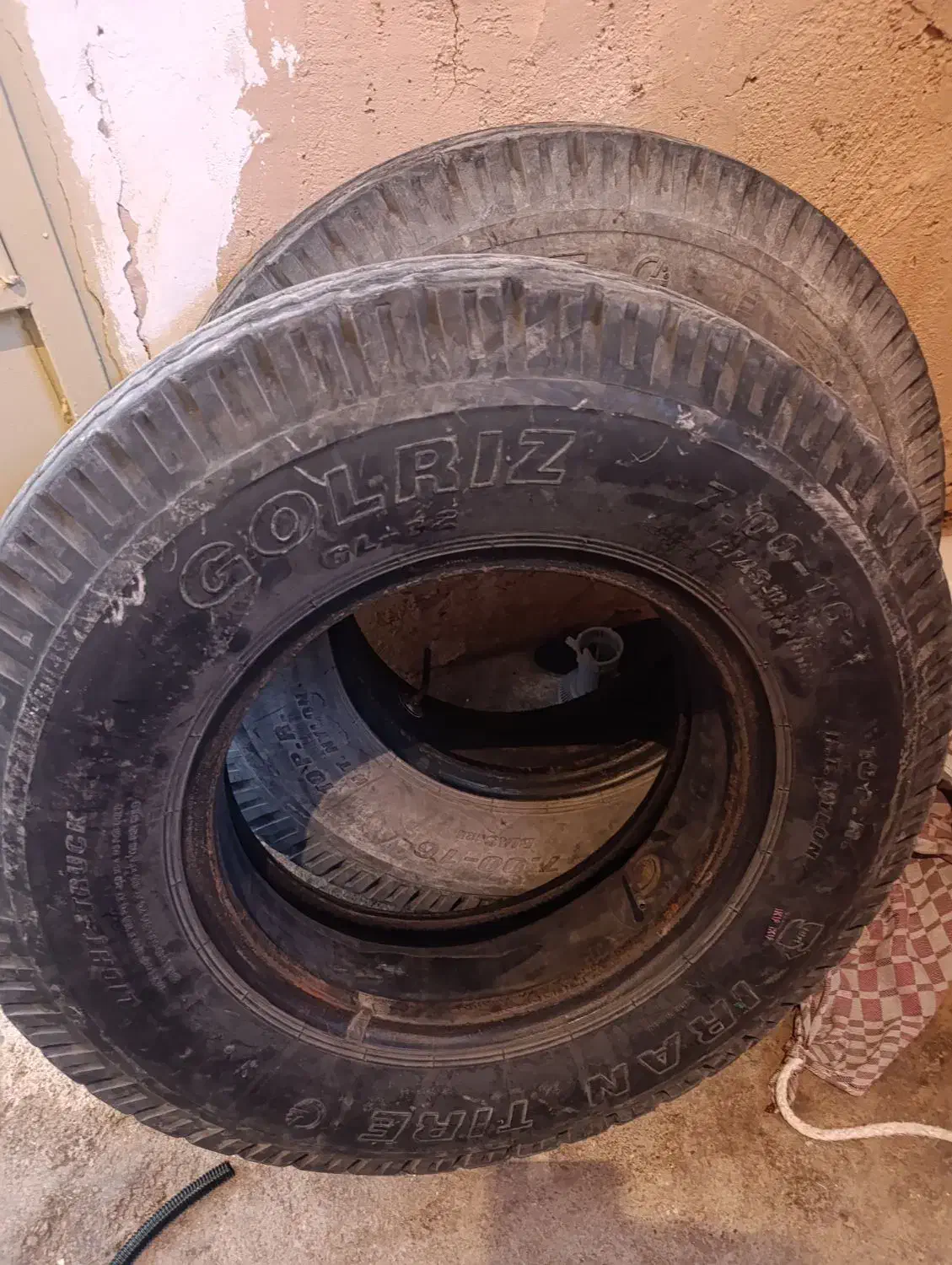 لاستیک نیسان جلو|قطعات یدکی و لوازم جانبی|بهمن صغاد, |دیوار