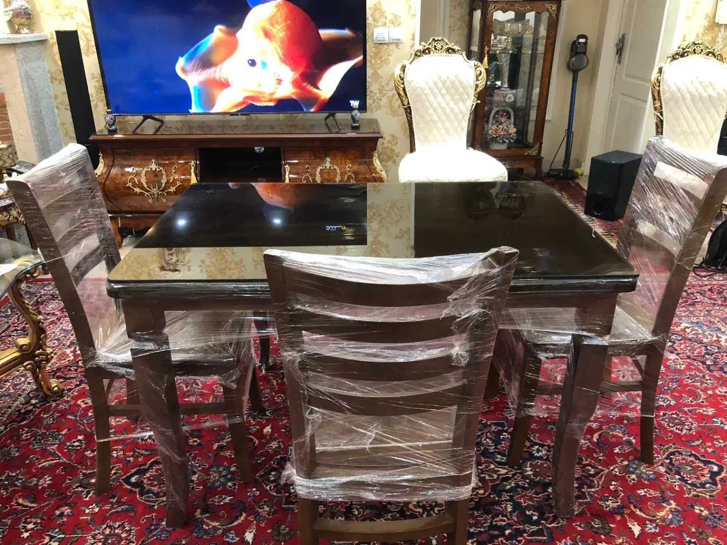 میز غذا خوری ۴ نفره|میز و صندلی غذاخوری|تهران, ارم|دیوار