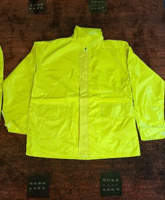 ست بارانی ۲ تکه سایز XL|لباس|شیراز, کوهسار|دیوار