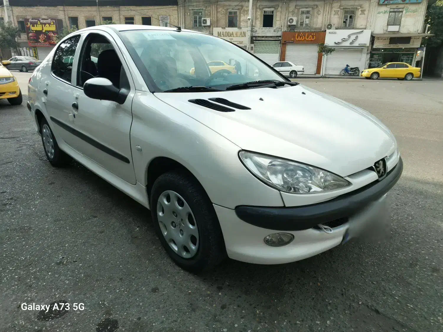 پژو ۲۰۶ وی۸ مدل ۹۹ سفید بیرنگ درحد صفر|خودرو سواری و وانت|بابل, |دیوار