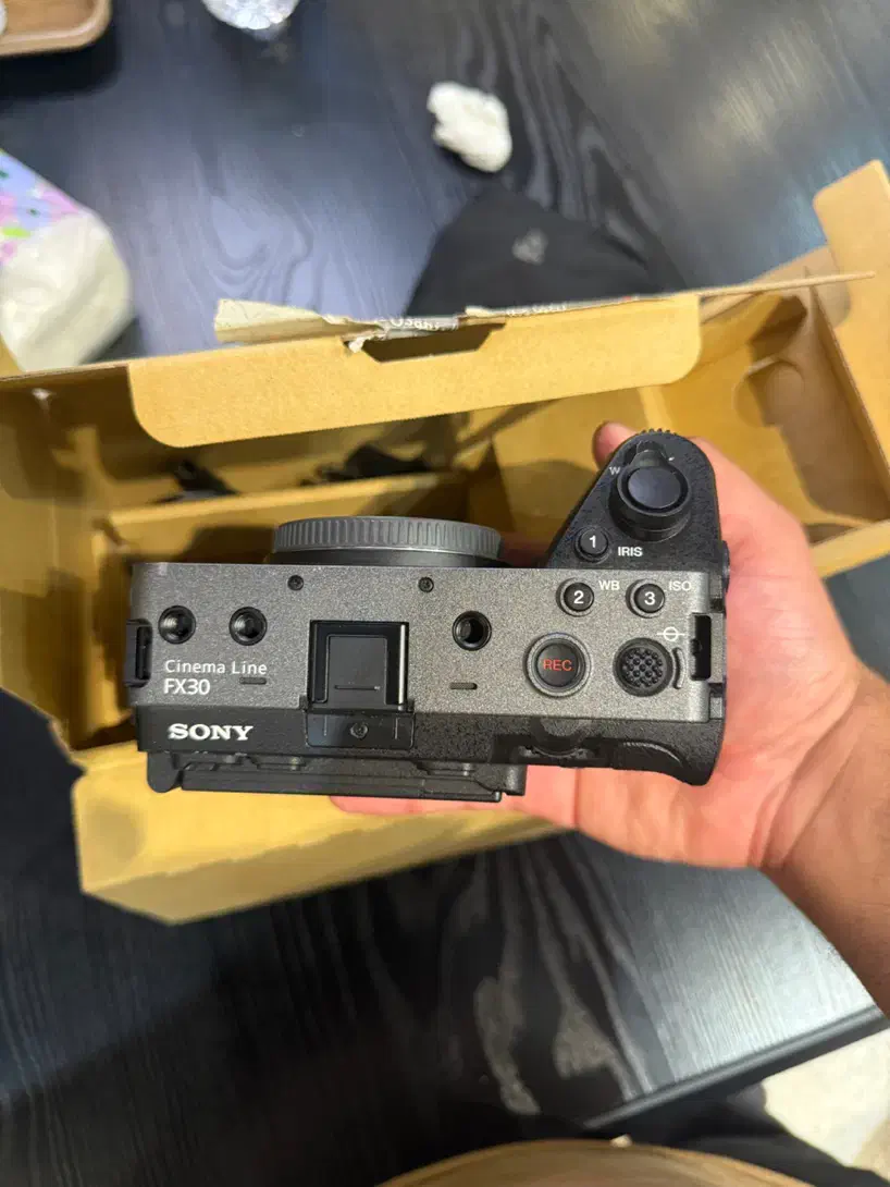 دوربین سونی FX30 اف ایکس|دوربین عکاسی و فیلم‌برداری|اصفهان, تخت فولاد|دیوار