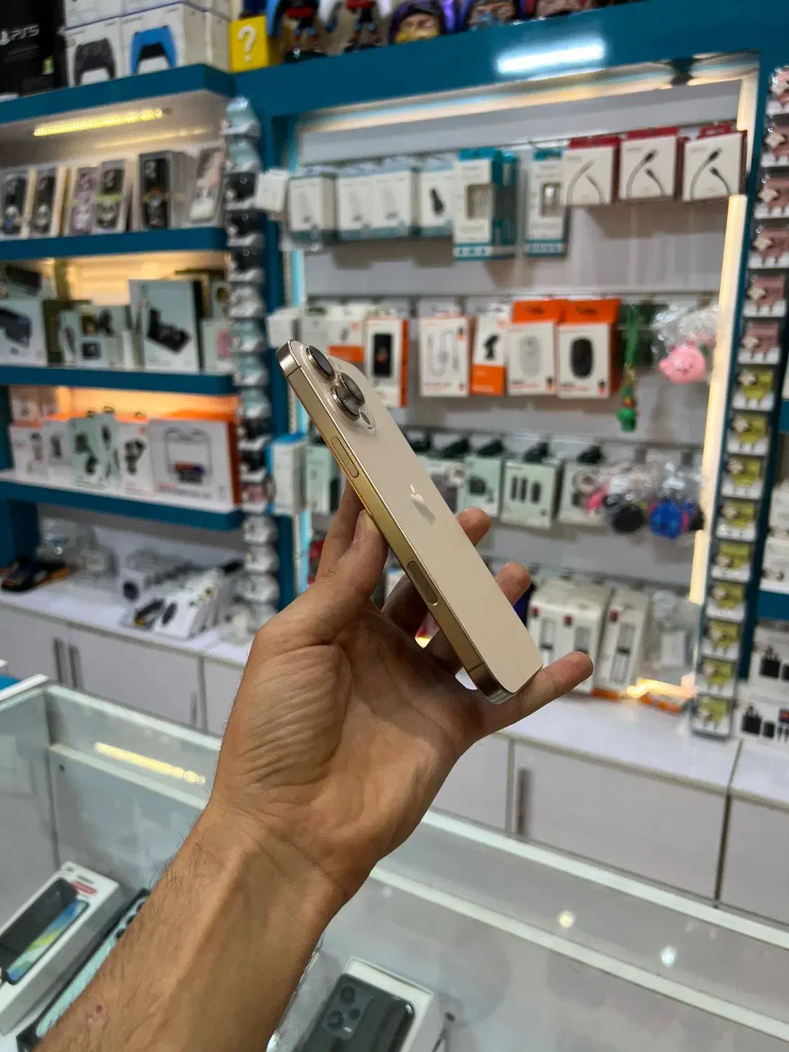 اپل iPhone 16 Pro Max حافظهٔ ۵۱۲ گیگابایت/اقساطی|موبایل|یزد, |دیوار