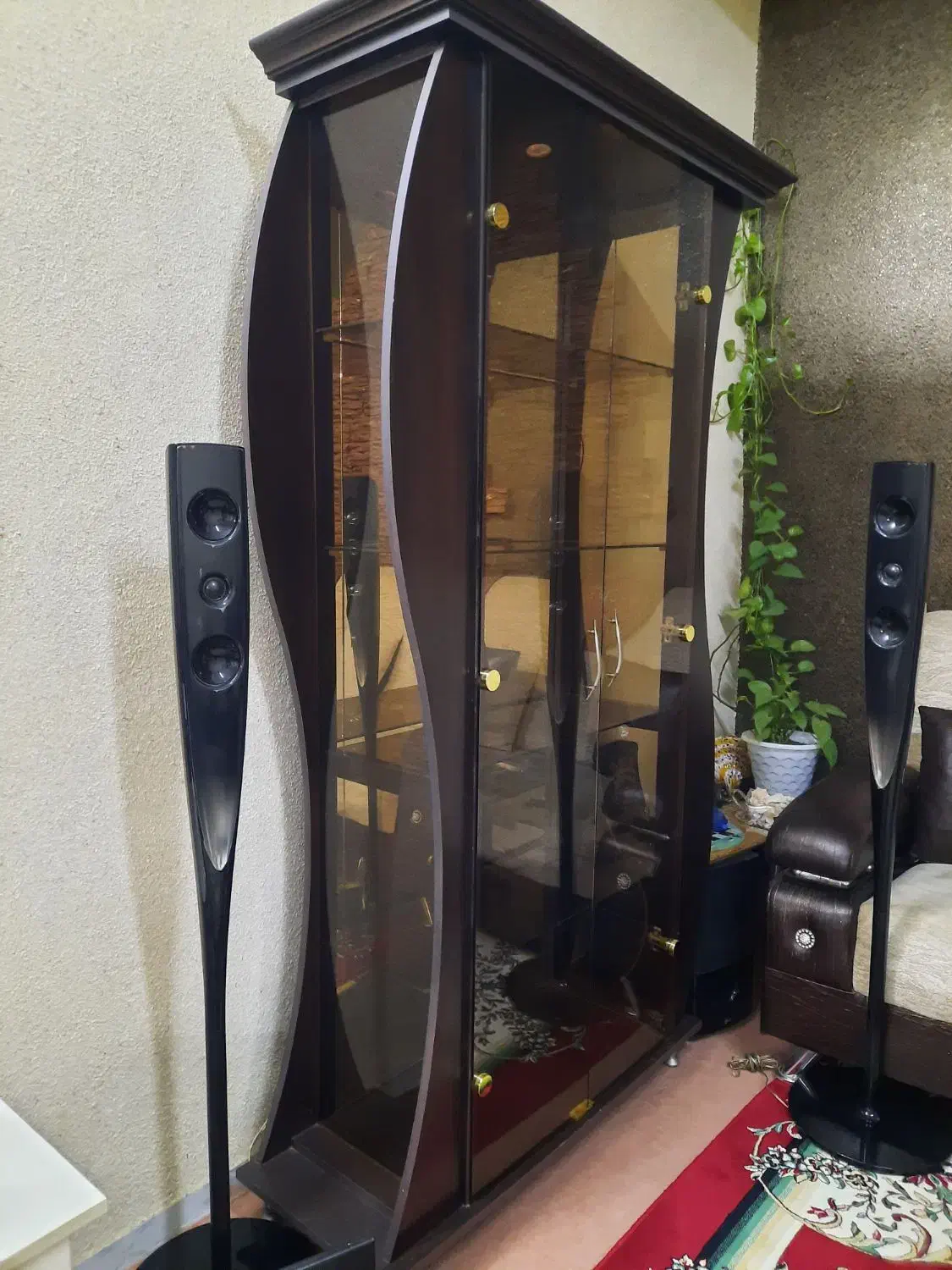 بوفه ویترین سالم|بوفه، ویترین، کنسول|رشت, دباغیان|دیوار