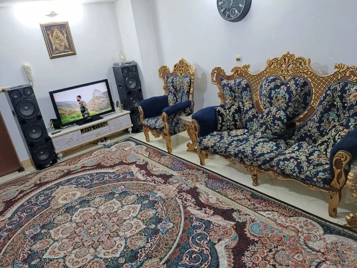 مبل سلطنتی 7نفره و عسلی|مبلمان خانگی و میز عسلی|قرچک, شهرک طلائیه|دیوار