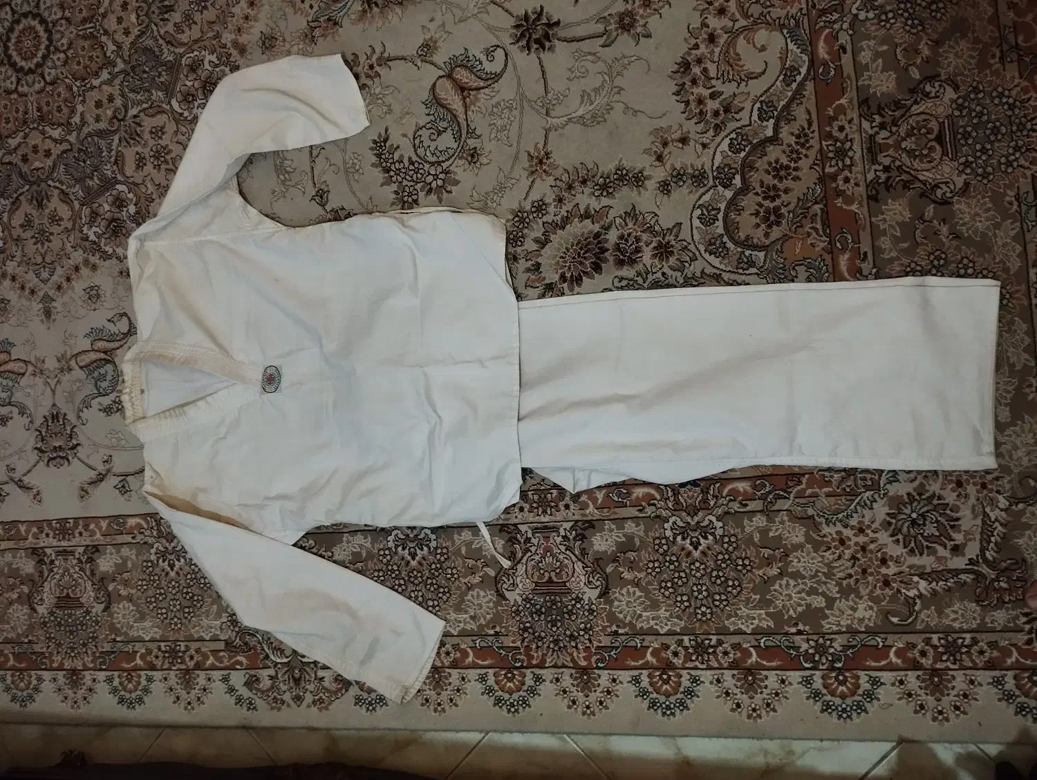 لباس تکواندو|لباس|شیراز, میدان قائم|دیوار