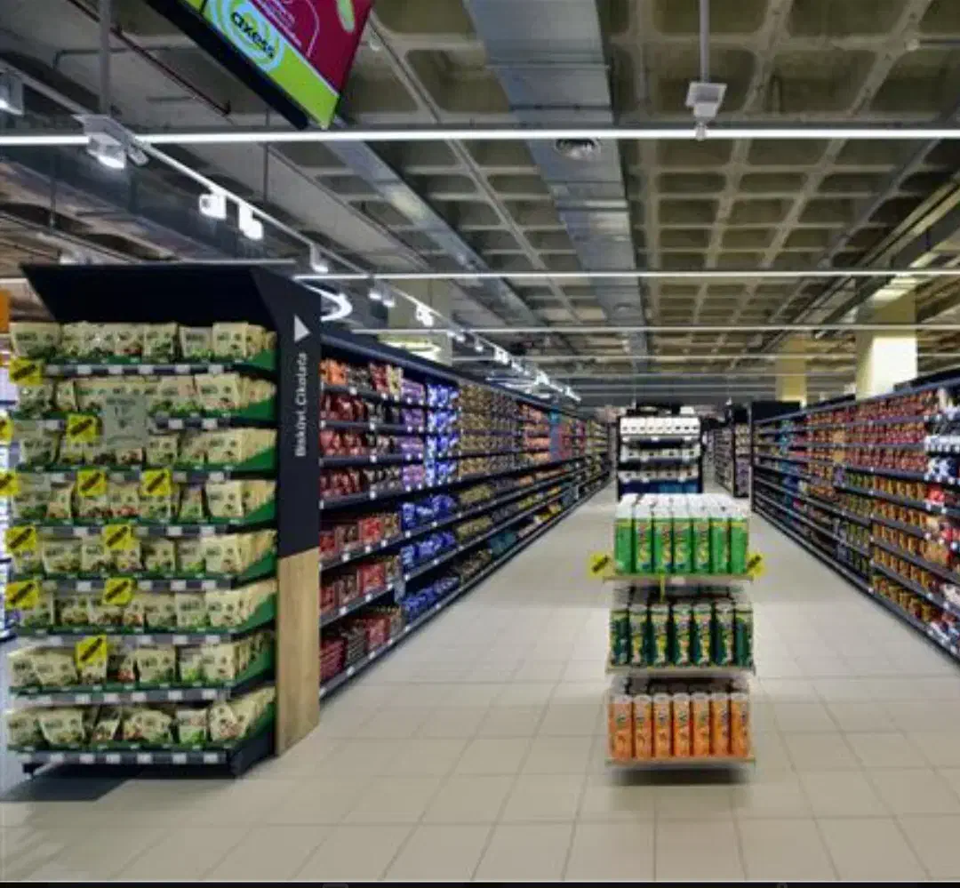 یک فروشنده خانم نیازمندیم|استخدام بازاریابی و فروش|رامسر, |دیوار