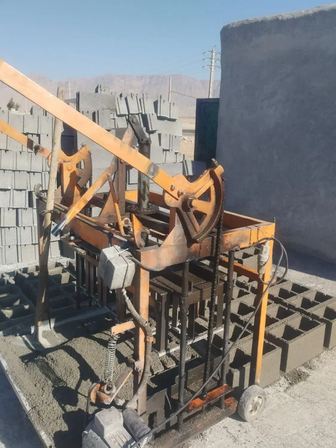 دستگاه بلوک زنی دیواری|ماشینآلات صنعتی|ایذه, |دیوار