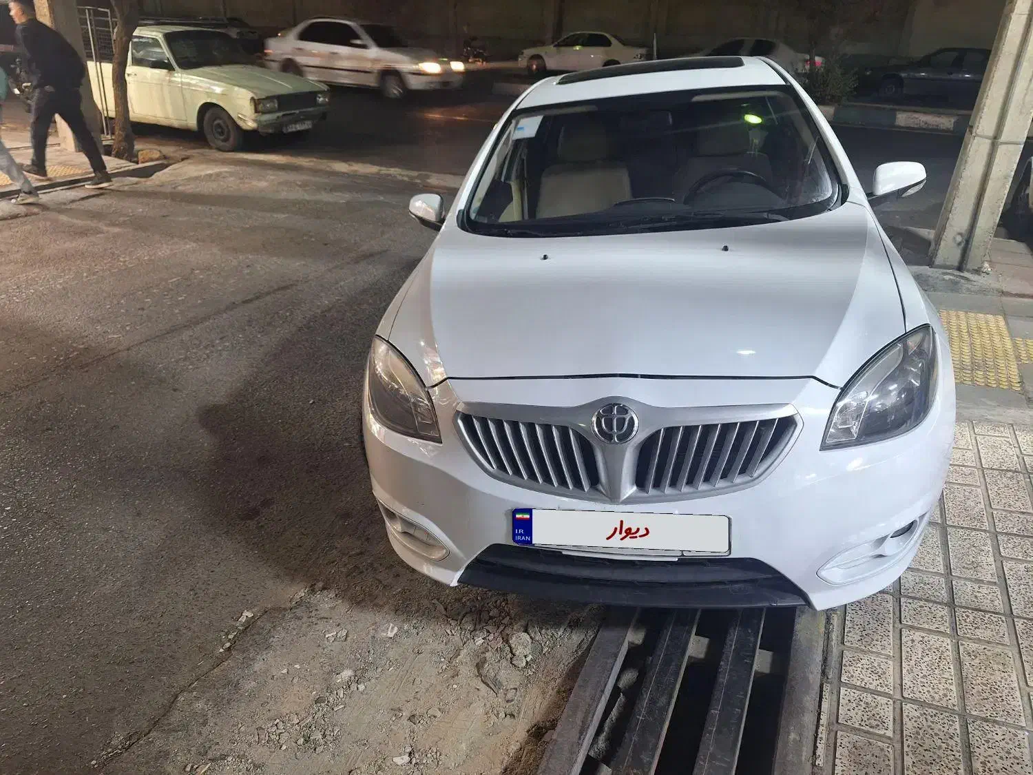 برلیانس ۳۲۰ مدل ۹۵|خودرو سواری و وانت|تهران, نعمت‌آباد|دیوار