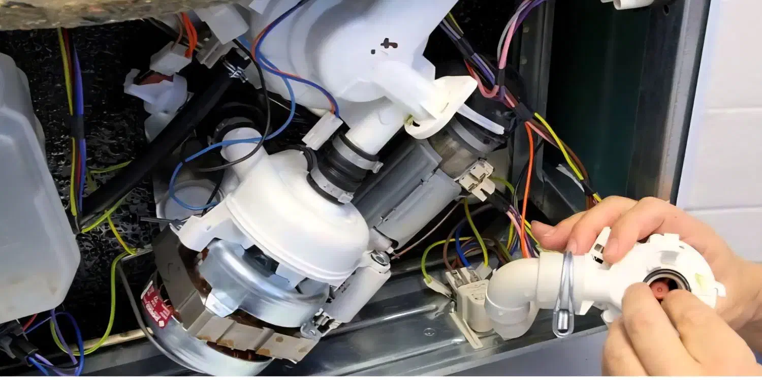 تعمیرات انواع ظرفشویی، لباسشویی، یخچال درهرسین|خدمات پیشه و مهارت|هرسین, |دیوار