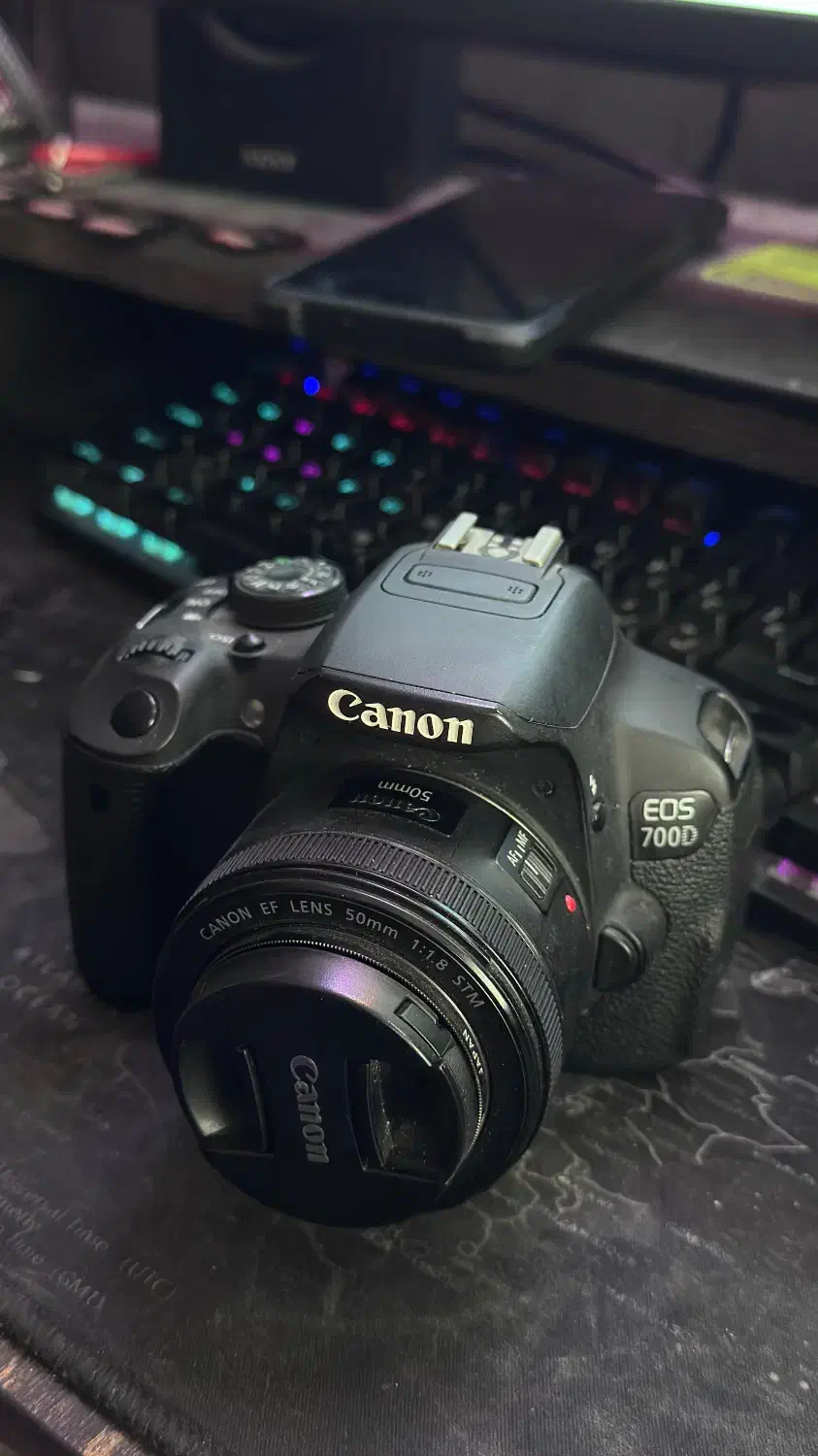 دوربین کنون ۷۰۰ canon 700d با لنز ۵۰ و ۵۵-۱۸|دوربین عکاسی و فیلم‌برداری|شیراز, شهرک مخابرات|دیوار