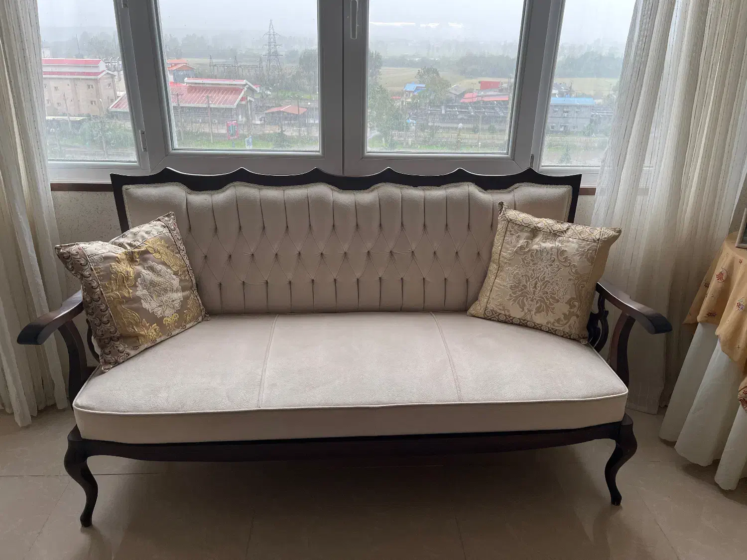 مبل ۷نفره|مبلمان خانگی و میز عسلی|بندر انزلی, جفرود پایین|دیوار