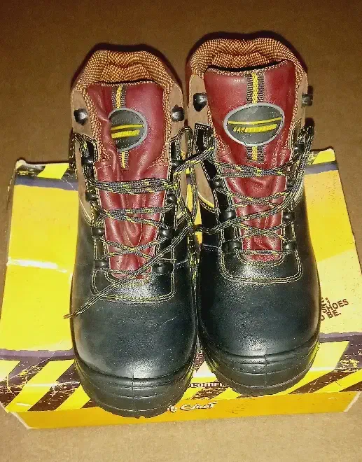 کفش ایمنی پانخورده سایز۴۲|کیف، کفش، کمربند|کهریزک, |دیوار